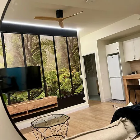 Apartment North Shore 4 *